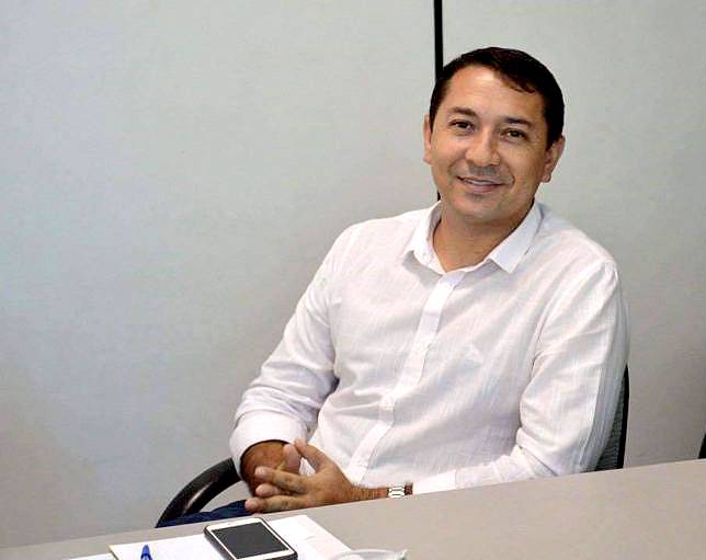 Prefeito de Castelo do Piauí é condenado por pagamentos irregulares na compra de autopeças